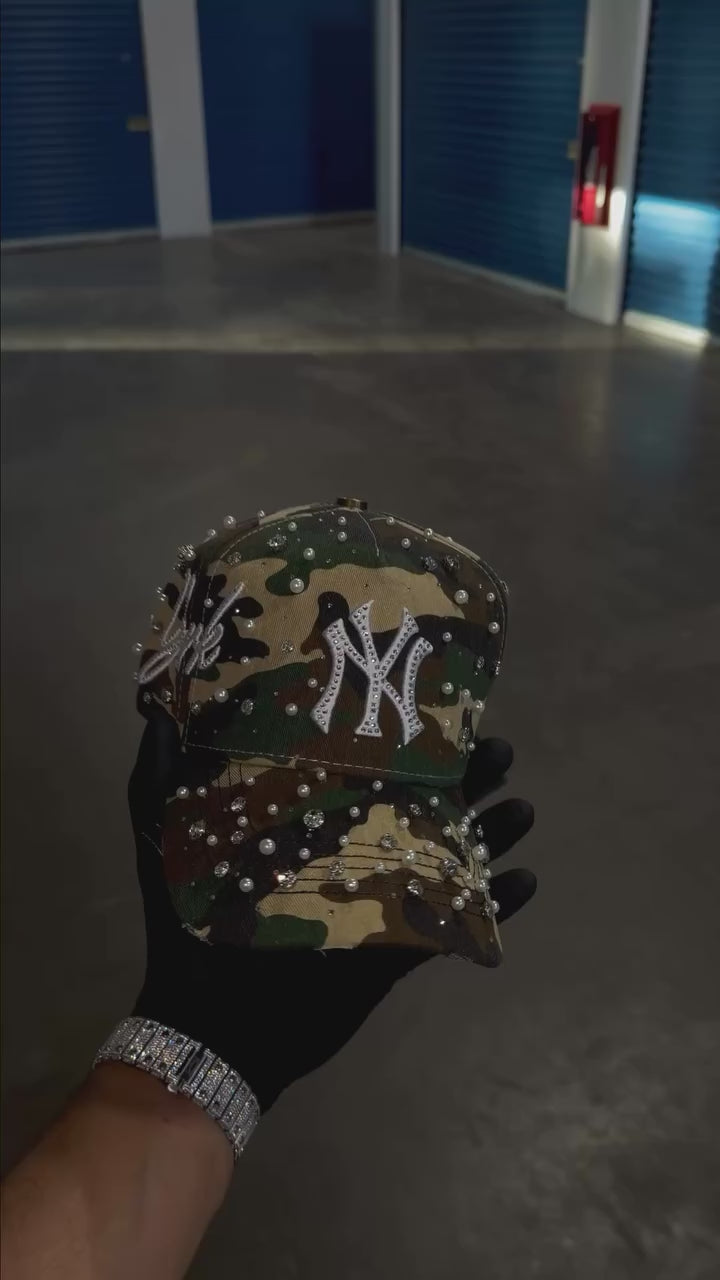 LA MILITIA HAT